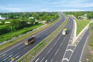Expressway In Bihar: औरंगाबाद से दरभंगा सिर्फ 3 घंटे में, बिहार के इस एक्सप्रेसवे पर 100 Km की स्पीड से दौड़ेंगी गाड़ियां