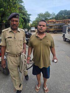 Jamshedpur News : फर्जी ईमेल से टाटा मोटर्स के अधिकारियों पर झूठे आरोप लगाने वाला गिरफ्तार