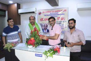 Dhanbad News : आरएसएसडीआइ का उपाध्यक्ष बनने पर सम्मानित किये गये डॉ एनके सिंह