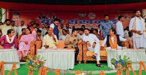 Gopalganj News : युवाओं से रिश्वत के रूप में जमीन लेकर लालू जी ने नौकरी दी : तेजस्वी सूर्या