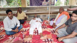 अनशन पर बैठे बसपा विस अध्यक्ष की बिगड़ी तबीयत