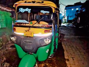 Jamshedpur News : महिला से गहनों की ठगी कर भागने में इस्तेमाल टेंपो जब्त,चालक हिरासत में