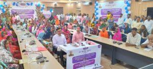 निबंधित श्रमिकों को वार्षिक वस्त्र सहायता योजना की राशि वितरित