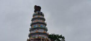 ठनका गिरने से बाबा गंगेश्वर नाथ महादेव मंदिर का गुबंद क्षतिग्रस्त