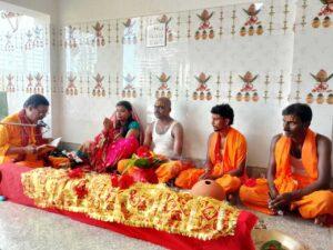 दुर्गा मंदिरों व पूजा-पंडालों में नवरात्र पाठ का शुभारंभ