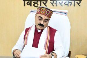 Bihar Politics: बिहार सरकार के मंत्री तेजस्वी यादव को भेजेंगे मानहानि का नोटिस, जानिए क्या है मामला