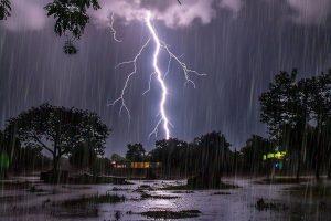 Monsoon Tracker: भीषण गर्मी और उमस से जीना मुहाल, झारखंड के इस जिले में मानसून की दस्तक से मौसम होगा कूल-कूल