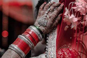 पहली पत्नी को केरोसिन डालकर डराया, फिर मंदिर में रचाई दूसरी शादी, बिहार में पुलिसकर्मी पर केस दर्ज