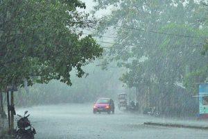 Bihar Rain Alert: बिहार के इन 6 जिलों में अगले 3 घंटे होगी बारिश, IMD ने आंधी-तूफान और वज्रपात पर जारी किया येलो अलर्ट