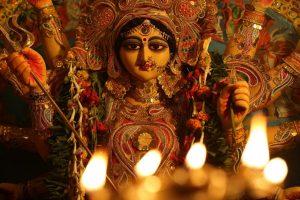 थावे मंदिर में मां का दर्शन कर निहाल हो उठे साधक, अराधना कर रखी अपनी कामना