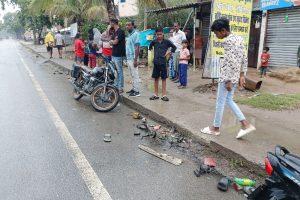 Road Accident : पलामू में हाइवा ने बाइक सवार युवकों को मारी टक्कर, दो की मौत, एक गंभीर