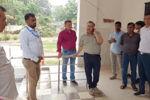 Bihar News: बंद पड़े CHC में अचानक निरीक्षण करने पहुंचे सिविल सर्जन, हालत देख गुस्से से हुए लाल
