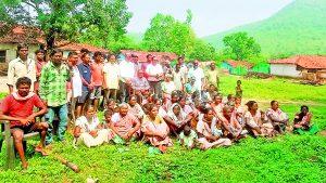 Chaibasa News : जनप्रतिनिधियों की उदासीनता से योजनाओं से वंचित हैं ग्रामीण : तुबिद