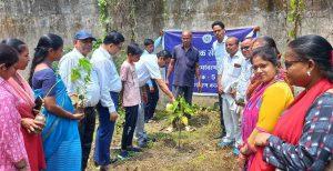 Jamshedpur news. डालसा टीम ने मानगो सिदो-कान्हू स्कूल में विश्व बाल-श्रम निषेध दिवस पर बच्चों को किया जागरूक