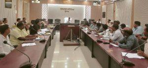 सात दिनों के अंदर शत-प्रतिशत चावल एसएफसी तक पहुंचाएं : डीएम