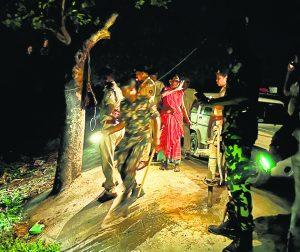 Gopalganj News  : मदरवानी में छापेमारी करने गयी पुलिस टीम पर हुआ हमला, तीन जवान जख्मी, राइफल भी छीनी