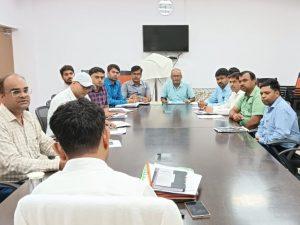 कम बीज वितरण करने वाले प्रखंड कृषि पदाधिकारी पर कार्रवाई का आदेश
