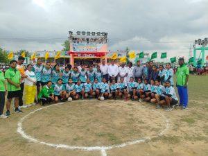 राष्ट्रीय हैंडबॉल प्रतियोगिता में खिलाड़ियों का दिख रहा दम