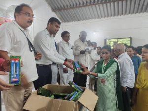 मैट्रिक व इंटर के टॉपरों को एसएम कॉलेज की ओर से किया गया सम्मानित