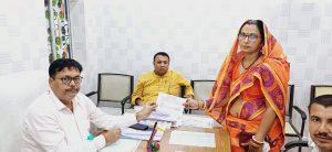 Darbhanga : मुखिया पद के लिए आखिरी दिन चार महिलाओं ने भरा पर्चा
