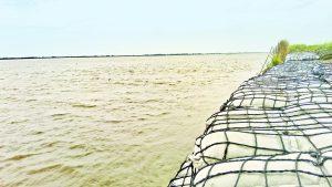 Gopalganj News  : नेपाल में बारिश के बाद गंडक का बढ़ा जल स्तर, प्रशासन व जल संसाधन विभाग अलर्ट