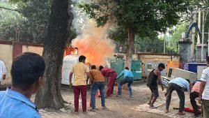 एसएनसीयू के डीजी में लगी आग, अस्पताल कर्मियों ने बुझायी