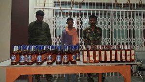 शराब के साथ चार व्यक्ति गिरफ्तार