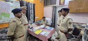 पुलिस ने 24 घंटे में 30 से अधिक अभियुक्तों को किया गिरफ्तार