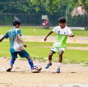 jsa a division league: यूनाइटेड फुटबॉल एकेडमी व जीवीके की टीम जीती