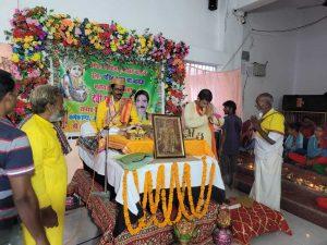 Madhubani News : श्रीमद्भागवत कथा सुनने उमड़े श्रद्धालु