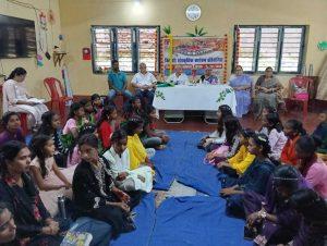 सांस्कृतिक कार्यक्रम में दिखी किशोरियों की प्रतिभा