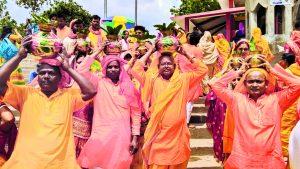 Siwan News : निकली भव्य कलशयात्रा, श्री हनुमत महायज्ञ व राम कथा का हुआ शुभारंभ