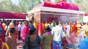 Gopalganj News  : थावे में गुप्त नवरात्र के तीसरे दिन उमड़ी साधकों की भीड़, देर रात तक हुए दर्शन