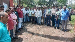 Dhanbad News : ग्रामीणों ने सबस्टेशन में बीसीसीएल के अभियंता को पीटा, अधिकारियों ने किया शटडाउन