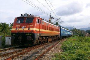 Railway News: भागलपुर होकर चलने वाली ये चार ट्रेनें रहेंगी कैंसिल, कुछ का बदला रूट