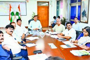 Hajipur News : समपार फाटकों पर जाम से निबटने के लिए दिये निर्देश