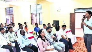 Gopalganj News  : सभी योग्य नागरिकों का नाम मतदाता सूची में दर्ज करें : डीएम