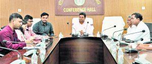 Chaibasa News : कारो नदी पर पुलिया निर्माण के लिए प्राक्क्लन तैयार करें