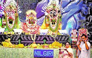 ममता ने की भगवान जगन्नाथ की पूजा-अर्चना
