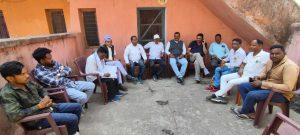 प्रबंधन पर क्वार्टर रिपेयरिंग के नाम पर खानापूर्ति का लगाया आरोप