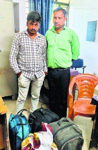 Gopalganj News  : बलथरी चेकपोस्ट पर 86 लाख रुपये की चांदी के साथ दो को पुलिस ने दबोचा