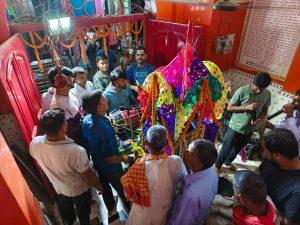दो दिवसीय अष्टयाम से माहौल भक्तिमय