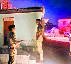 Gopalganj News  : ज्योति हत्याकांड में जांच के लिए पकड़ी पहुंचे एसपी, मुखिया के परिजनों को गिरफ्तार करने का आदेश