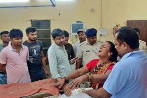 बिहार में शराब तस्करों का पुलिस पर हमला, पेट्रोलिंग के दौरान होमगार्ड जवान की मौत