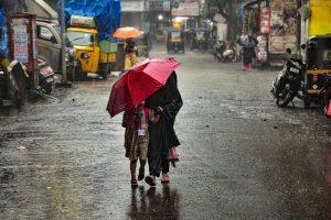 Bihar Weather Alert: पटना सहित 26 जिलों में आंधी-बारिश का अलर्ट, 5 दिन और बरसेगा आसमान