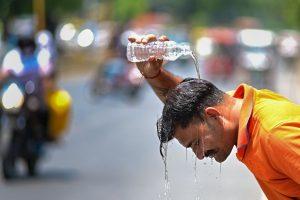 Bihar Weather Today: बिहार में गर्मी-उमस का कहर जारी, जानें कब से बदलेगा मौसम का मिजाज