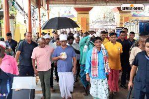 सपरिवार रजरप्पा मंदिर पहुंचे सीएम हेमंत सोरेन, दामोदर नदी में करेंगे अस्थि विसर्जन
