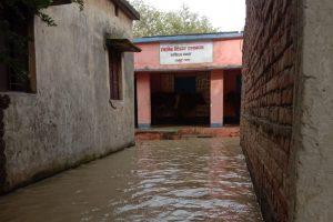 Patna Flood Alert: गंगा के बढ़ते जलस्तर से दानापुर दियारा में हाहाकार, 49 स्कूल अनिश्चितकाल के लिए बंद