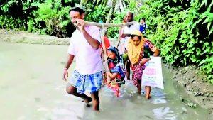 भारी बारिश से आरामबाग में बाढ़ जैसा हालात, लोग परेशान