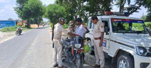 सड़क सुरक्षा को लेकर चलाया गया वाहन चेकिंग अभियान
